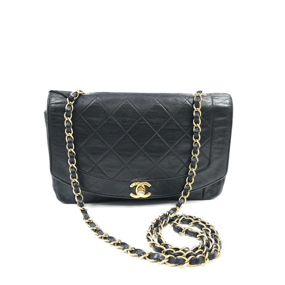 Sale!CHANEL Diana Flap Bag Lambskin Medium Size - Picture 5 of 16